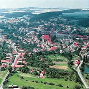 konické město