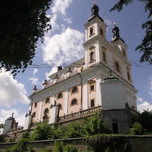 Kostel Panny Marie v Lužích