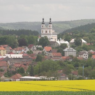 Kostel Panny Marie v Lužích