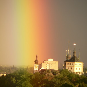 Duha nad Pardubicemi