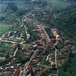 letecký pohled na město