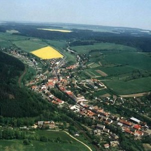 letecký pohled na město