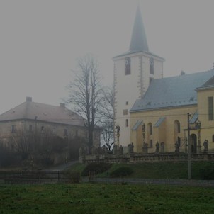 Kostel a balustráda