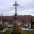 Kříž s Kristem na hřbitově