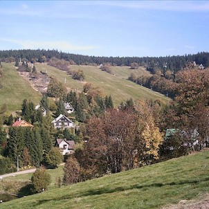 Pohled na sjezdovku Čenkovice a Vigona.