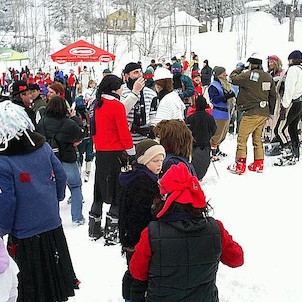 Loučení se sněhem ... maškarní karneval na lyžích