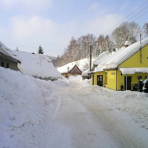 Prodejna KONZUM Orličky.