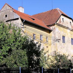 severní křídlo zámku Chudenice