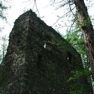 Kašovice, zřícená část kašovické tvrze