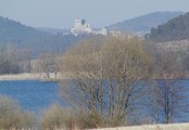Málo známý pohled na hrad Rabí od Nezamyslic.