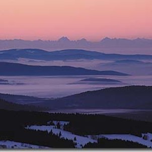 Večerní pohled na Alpy-z hotelu Horizont nedaleko Pancíře