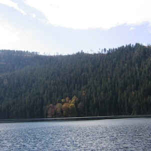 černé jezero