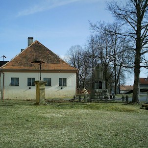 Bývalá místní základní škola