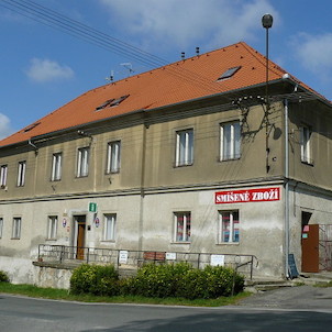 Obecní úřad, IC a muzeum