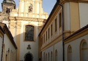 Kostel a přilehlý Františkánský klášter