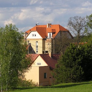 Pohled na budovu bývalé školy
