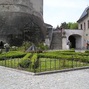 Nádvoří
