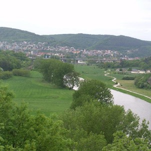 pohled ze zříceniny na Beroun