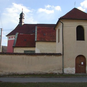 Tetín kostel