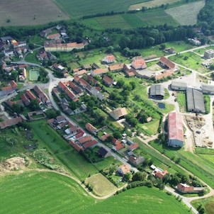 letecký pohled na Hořešovičky