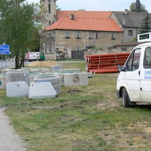 náměstí - budování kanalizace