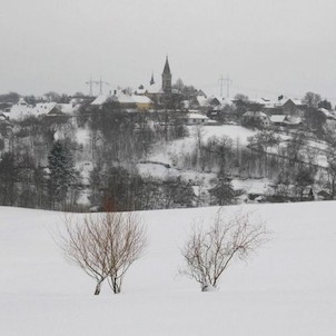 Zimní pohled na Čestín