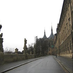 Jezuitská kolej a průhled na sv. Barboru