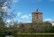 Původní věž středověké tvrze