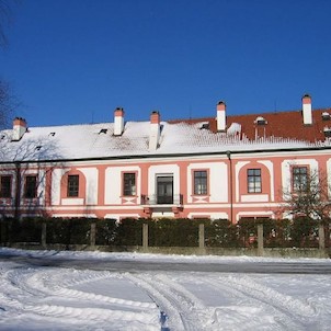 Zámek z nádvoří zámku