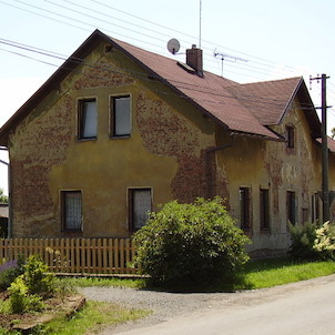 Hospoda a obchod v Línech