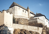 Boleslavský hrad z Nádražní ulice