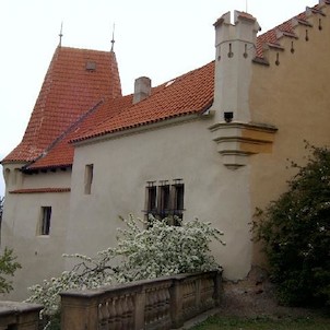 Průhonice 107