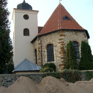 Kostel s rozundou