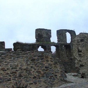 Okoř
