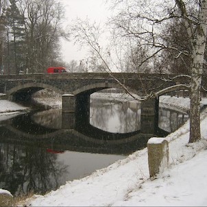 Most v Březnici