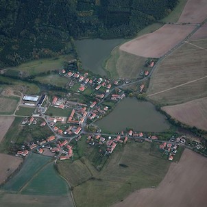 Letecký pohled Kotenčice