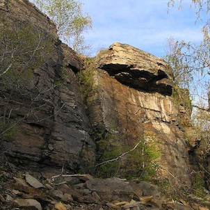 Hradiště, vrcholové skály