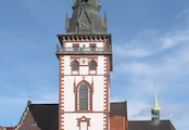 městská věž a kostel