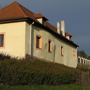 Františkánský klášter, Konírna