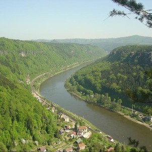 kaňon Labe, Nad Dolním Žlebem