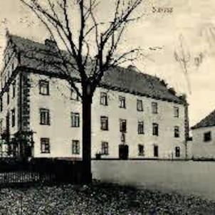 Šluknovský zámek na staré pohlednici