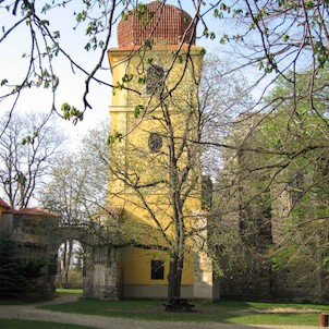 Panenský Týnec