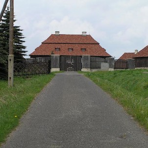 Lichtenwald, cesta k zámečku
