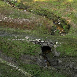 Janovská přehrada, odkryté dno přehrady