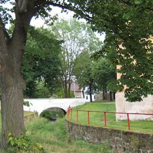 Mariánské Radčice - Brückenbogen