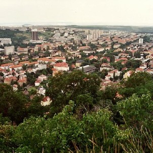 výhled z Hněvína, Most