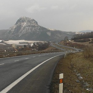 Bořeň, Bořeň ze silnice I/13