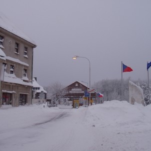 Nákupní centrum