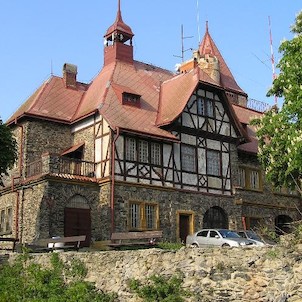 Doubravka, pohled od jihozápadu
