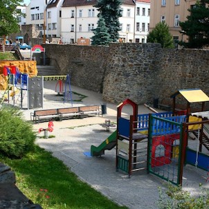 Dětské hřiště ve Věžní ulici